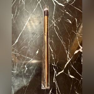 2/$15 - Farah 35E Blending Brush - New